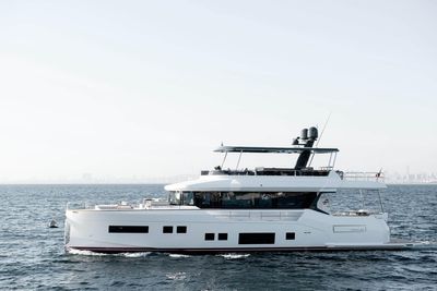 Yacht