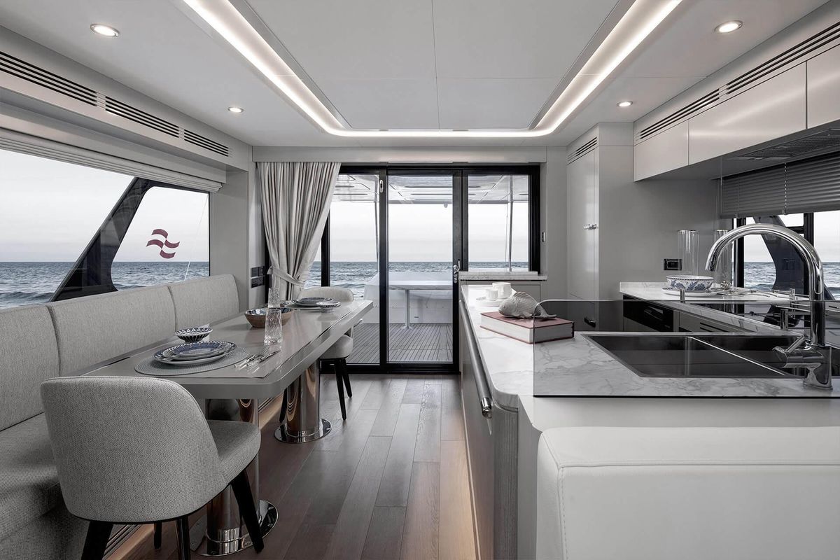 2024 Sirena 70 