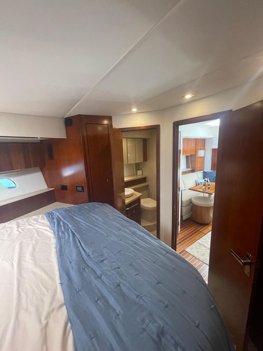 2012 Cruisers Yachts 48 