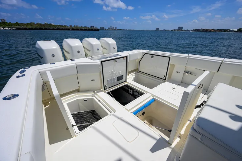 Penelope Yacht Photos Pics Sea Vee 39 PENELOPE - Cockpit