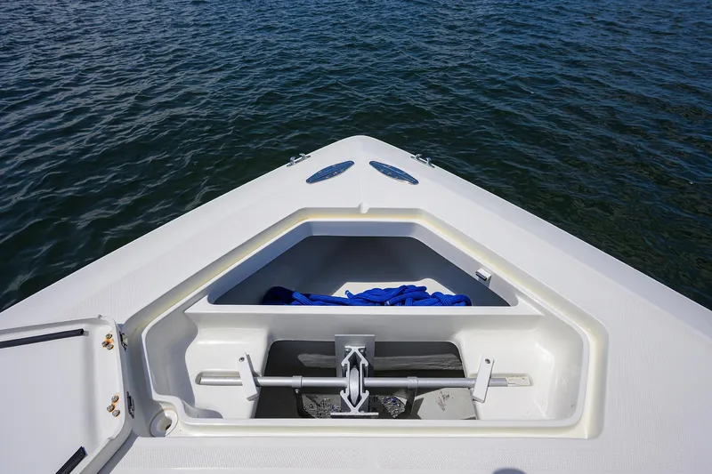 Penelope Yacht Photos Pics Sea Vee 39 PENELOPE - Bow