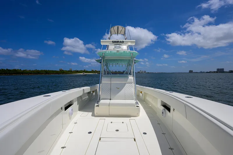 Penelope Yacht Photos Pics Sea Vee 39 PENELOPE - Bow