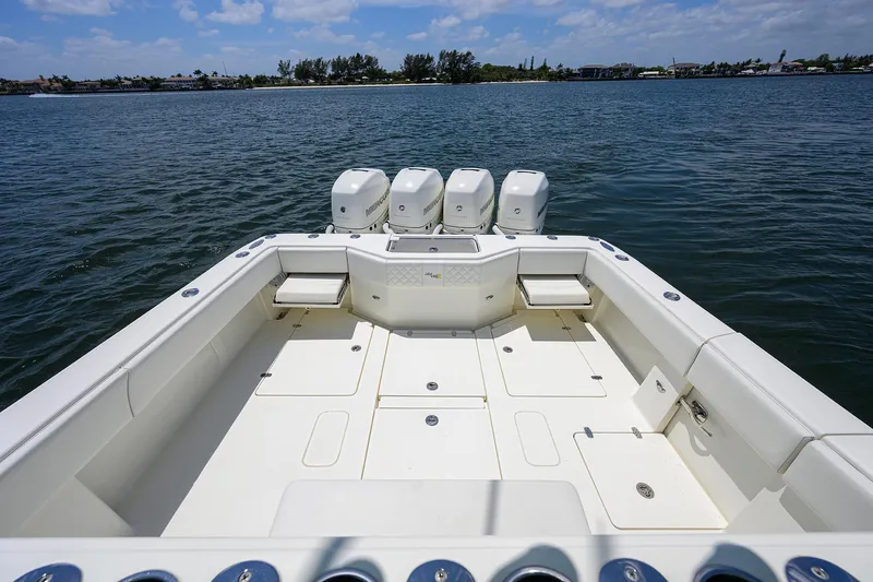 Penelope Yacht Photos Pics Sea Vee 39 PENELOPE - Cockpit & Engines