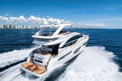 Yacht
