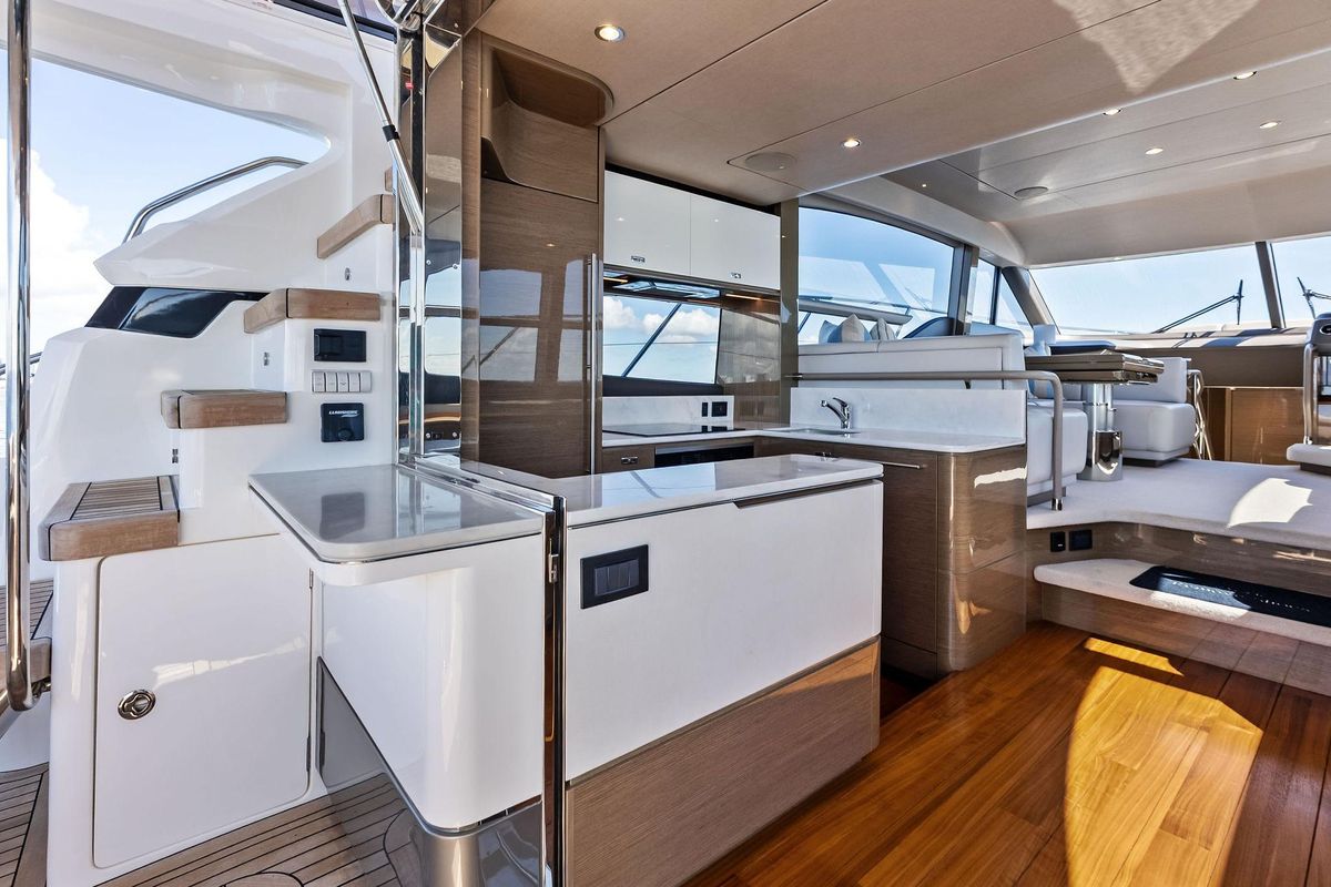 2022 Princess 55 