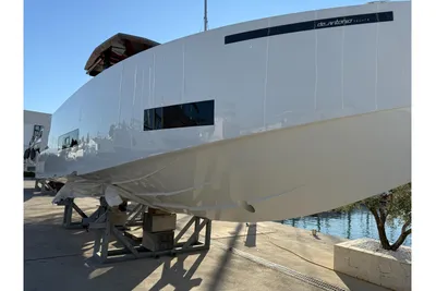 2025 De Antonio Yachts D42 Open