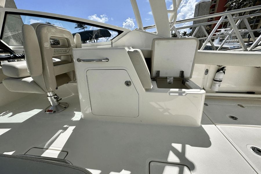 2021 Boston Whaler 280 Vantage