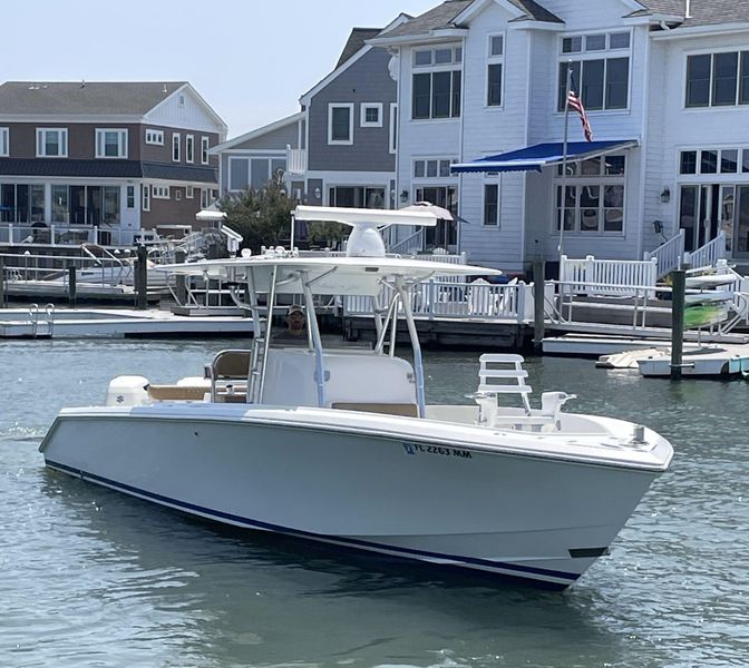 2004 Venture Center Console