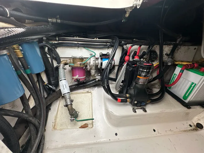 The Bounty Yacht Photos Pics Engine compartment of 2017 Pursuit S 280 Center Console.