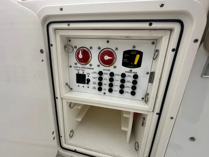 The Bounty Yacht Photos Pics Control panel of a 2017 Pursuit S 280 Center Console boat.