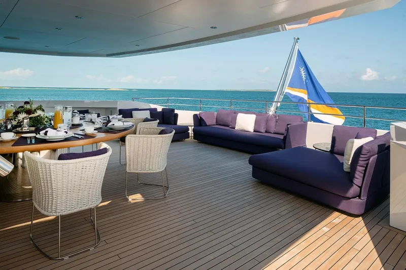 Ela Yacht Photos Pics 