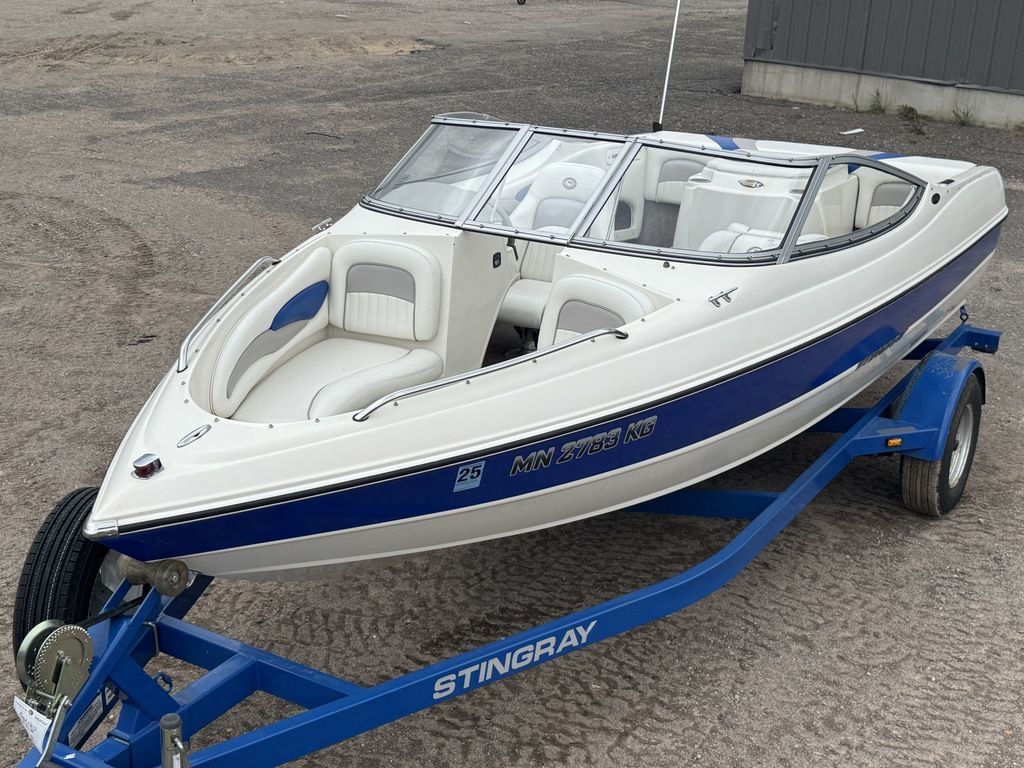 Stingray 185LS Runabout