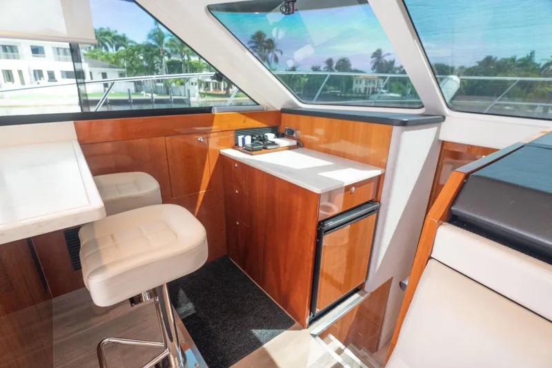 No. 7 Yacht Photos Pics 2018 Riviera 43 Open Flybridge - Image 13