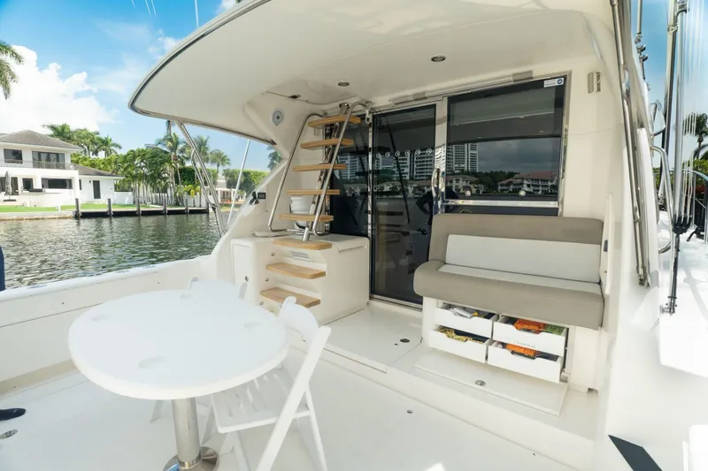 No. 7 Yacht Photos Pics 2018 Riviera 43 Open Flybridge - Image 5