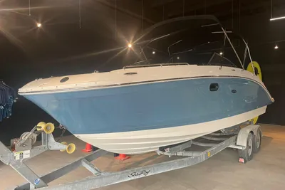 2021 Sea Ray SDX 270 Outboard