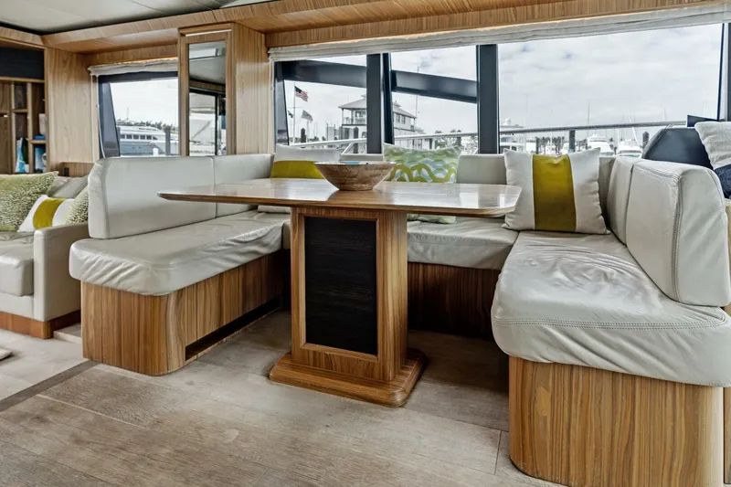 Slide Yacht Photos Pics 2015 Absolute 60 Fly - Image 44