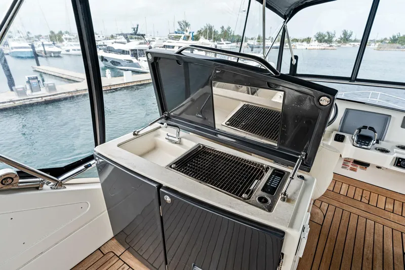 Slide Yacht Photos Pics 2015 Absolute 60 Fly - Image 34