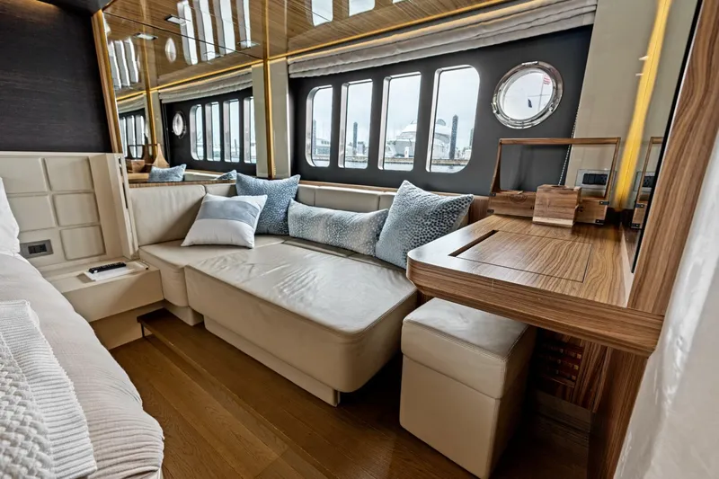 Slide Yacht Photos Pics 2015 Absolute 60 Fly - Image 69