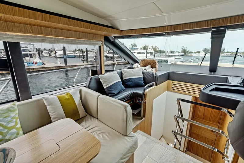 Slide Yacht Photos Pics 2015 Absolute 60 Fly - Image 45