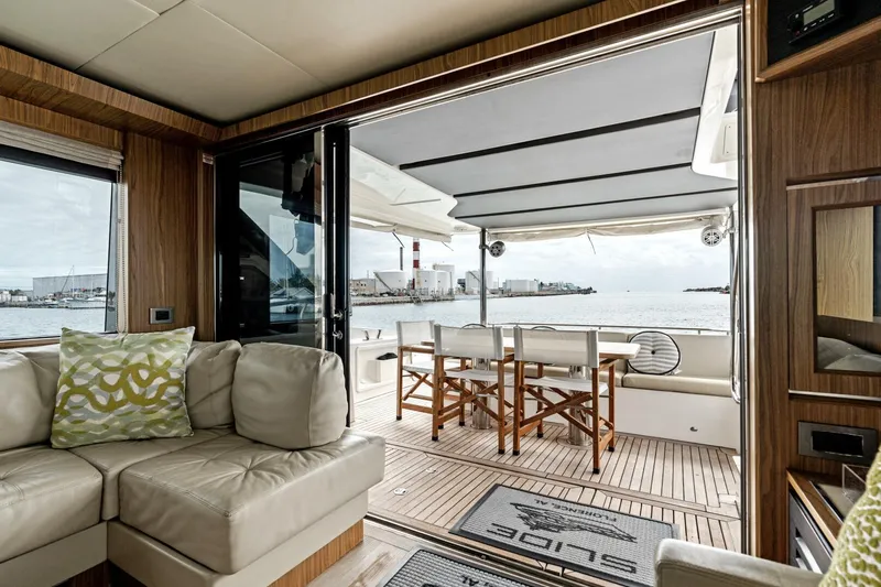 Slide Yacht Photos Pics 2015 Absolute 60 Fly - Image 47