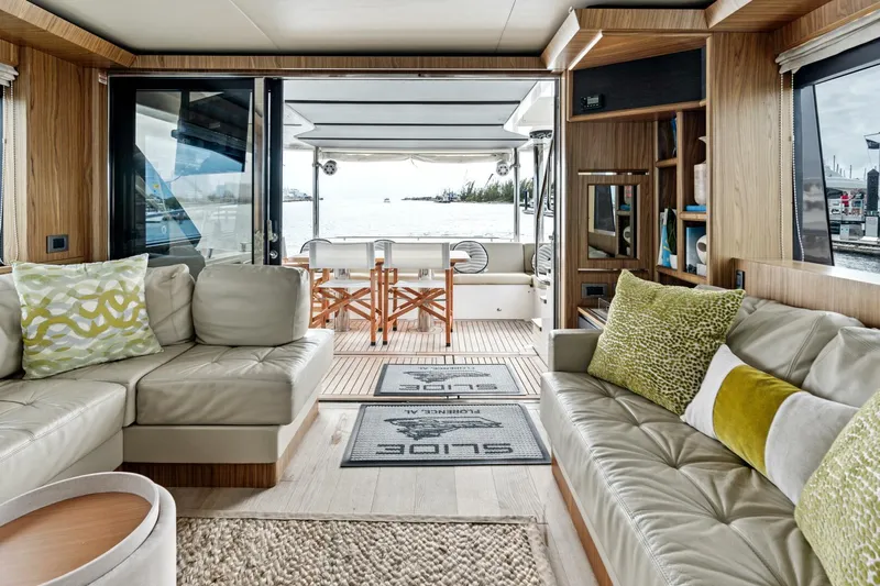 Slide Yacht Photos Pics 2015 Absolute 60 Fly - Image 49