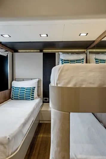 Slide Yacht Photos Pics 2015 Absolute 60 Fly - Image 77