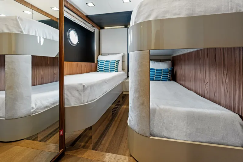 Slide Yacht Photos Pics 2015 Absolute 60 Fly - Image 76