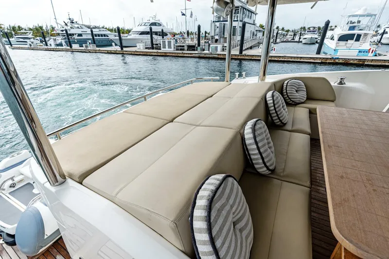Slide Yacht Photos Pics 2015 Absolute 60 Fly - Image 22