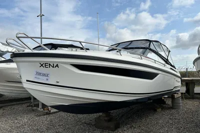 2022 Parker 780 Escape