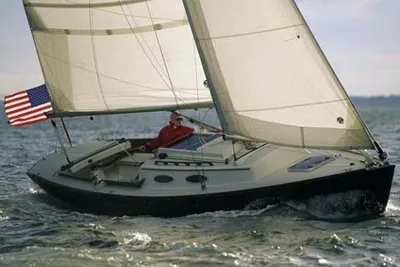 Alerion Express 28