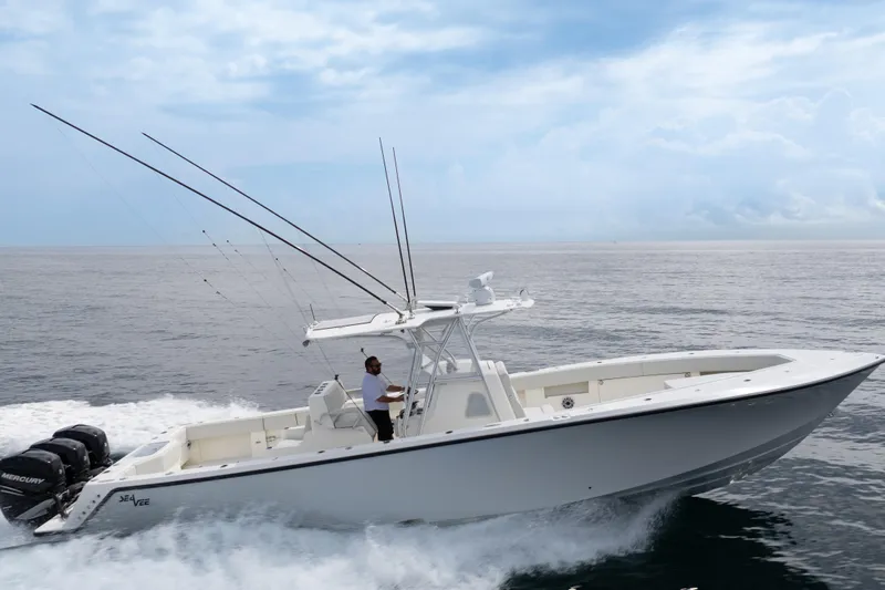  Yacht Photos Pics 2015 SeaVee 39Z boat cruising on open water under a clear sky.