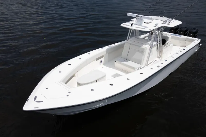  Yacht Photos Pics 2015 SeaVee 39Z boat on water, featuring sleek design and spacious deck.