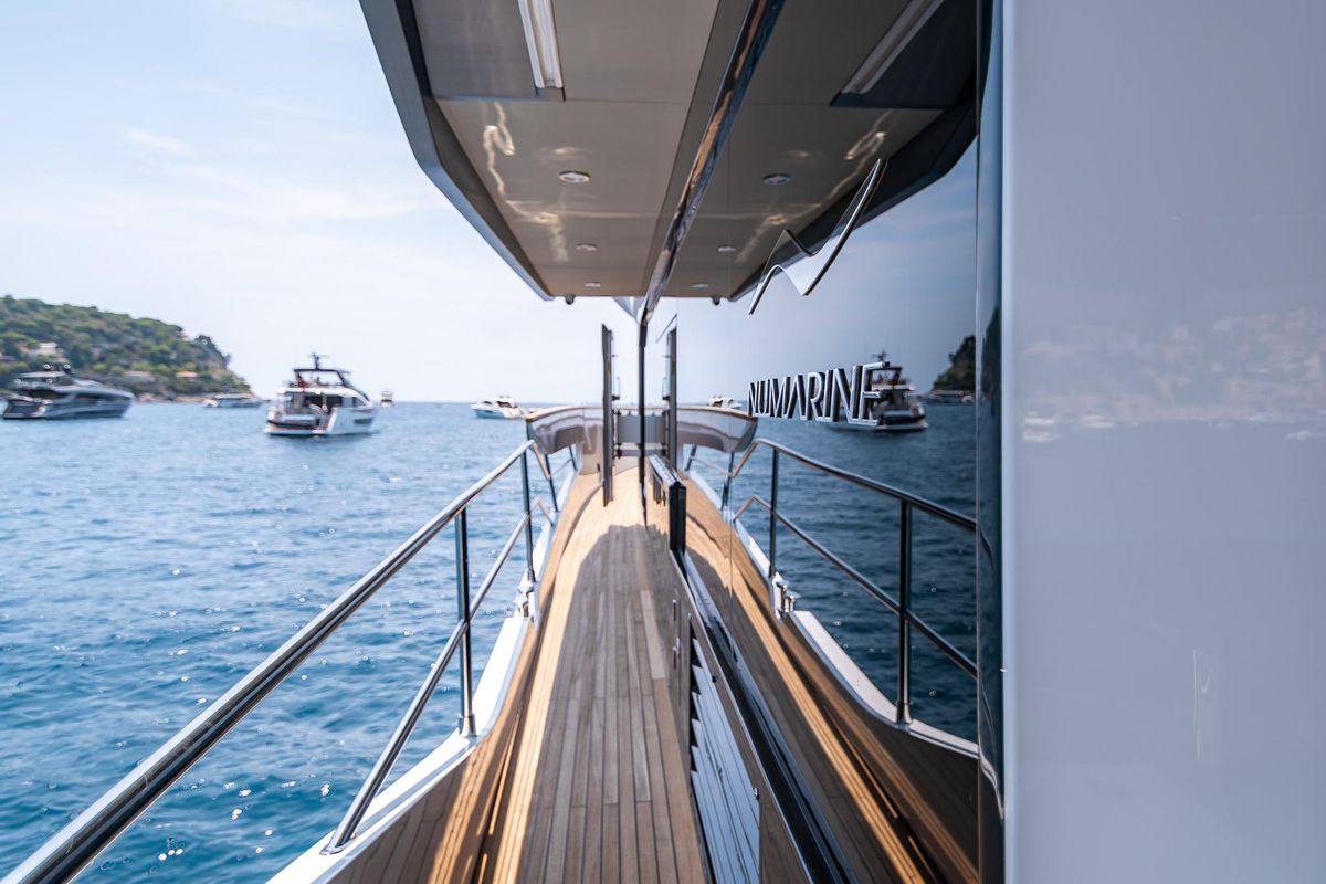 2021 Numarine 85 