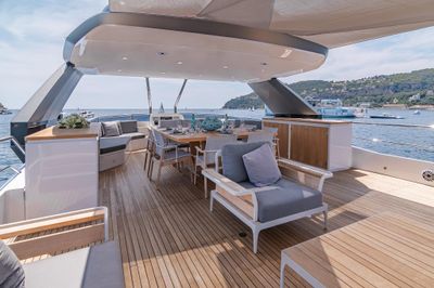 Yacht