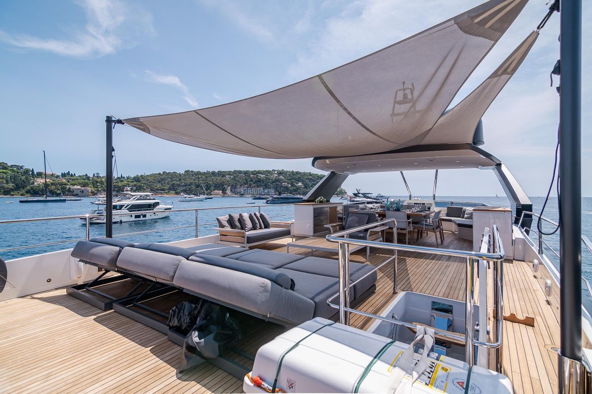 2021 Numarine 85 