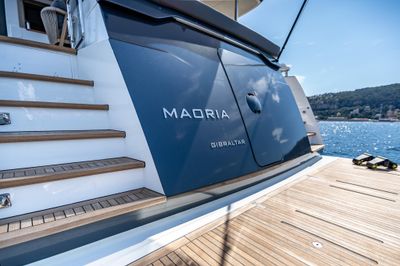 Yacht