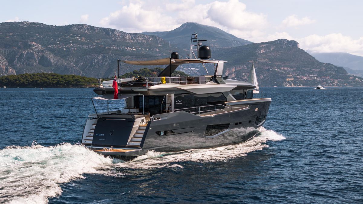 2021 Numarine 85 