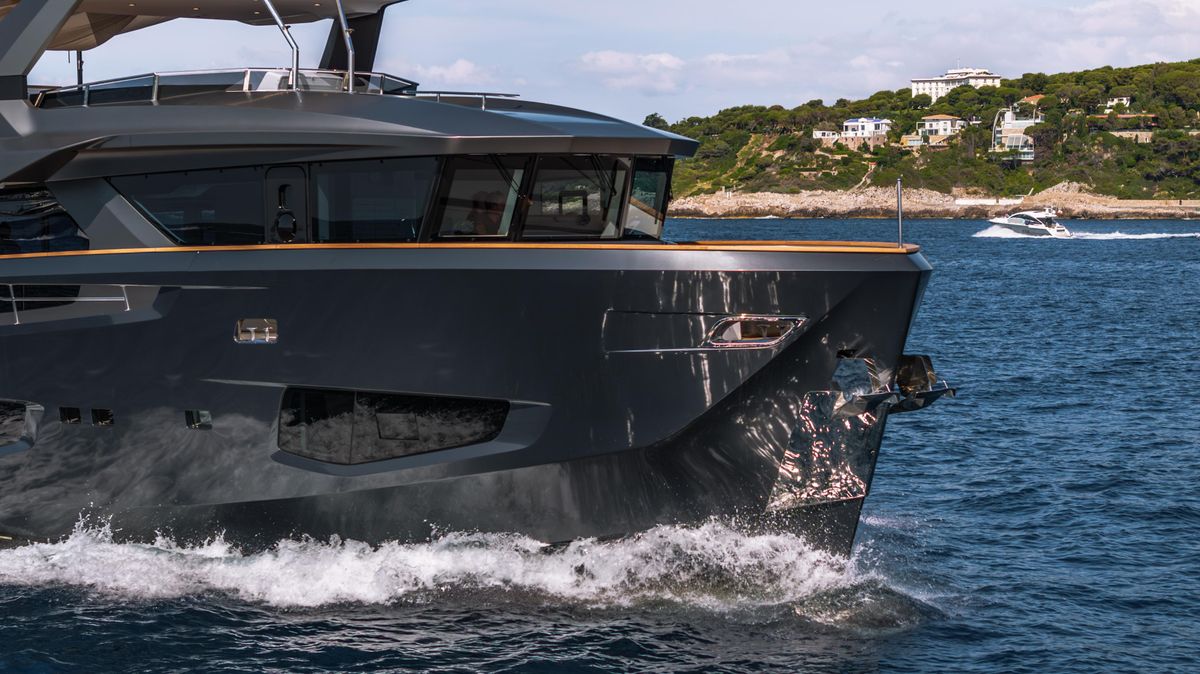 2021 Numarine 85 