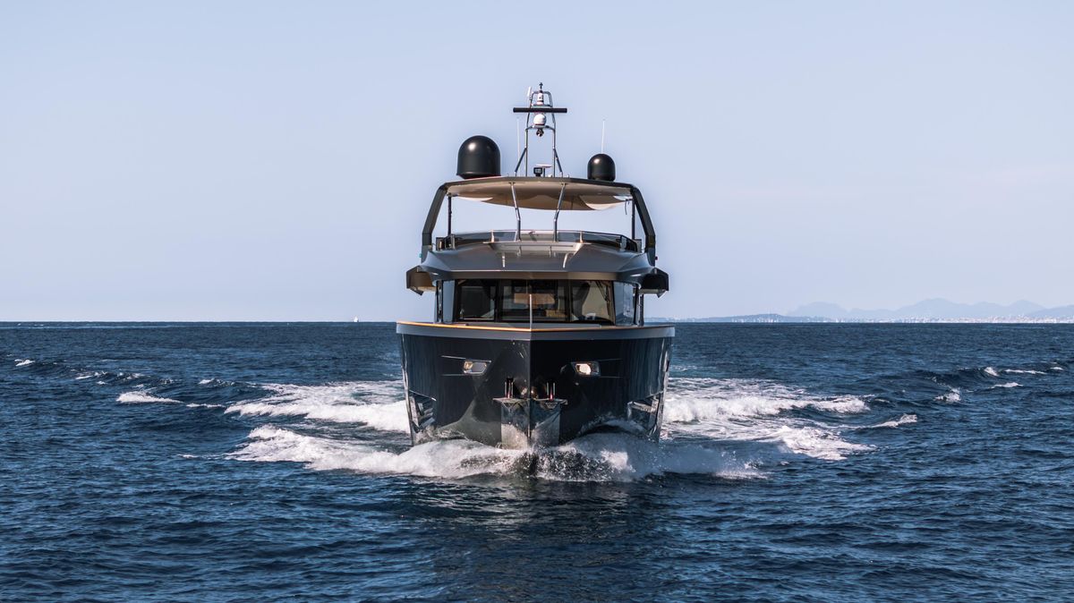 2021 Numarine 85 
