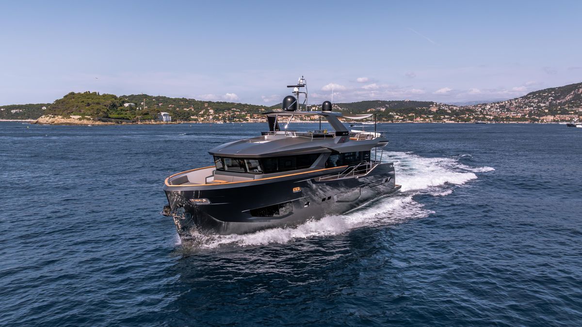 2021 Numarine 85 