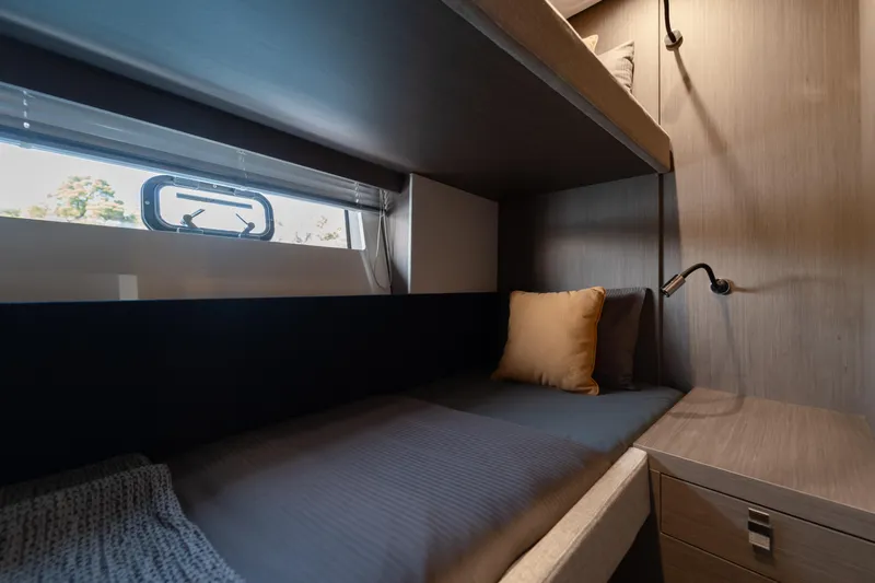 Holly Four Yacht Photos Pics 