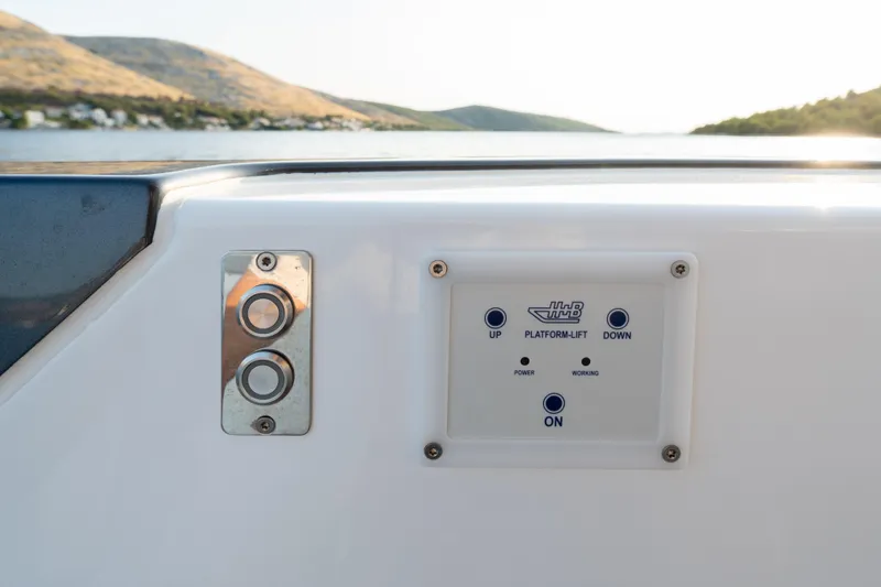 Holly Four Yacht Photos Pics 