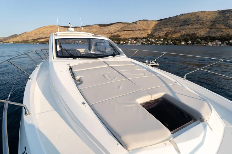 Holly Four Yacht Photos Pics 