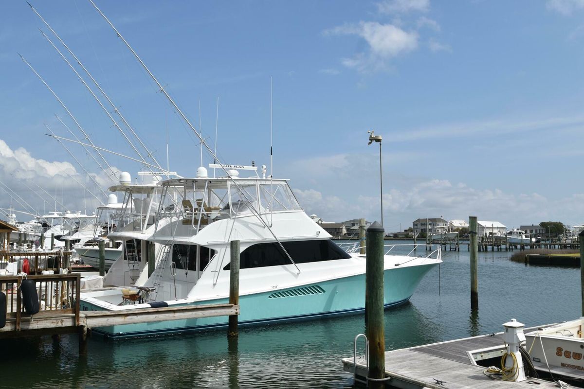2000 Viking 55 