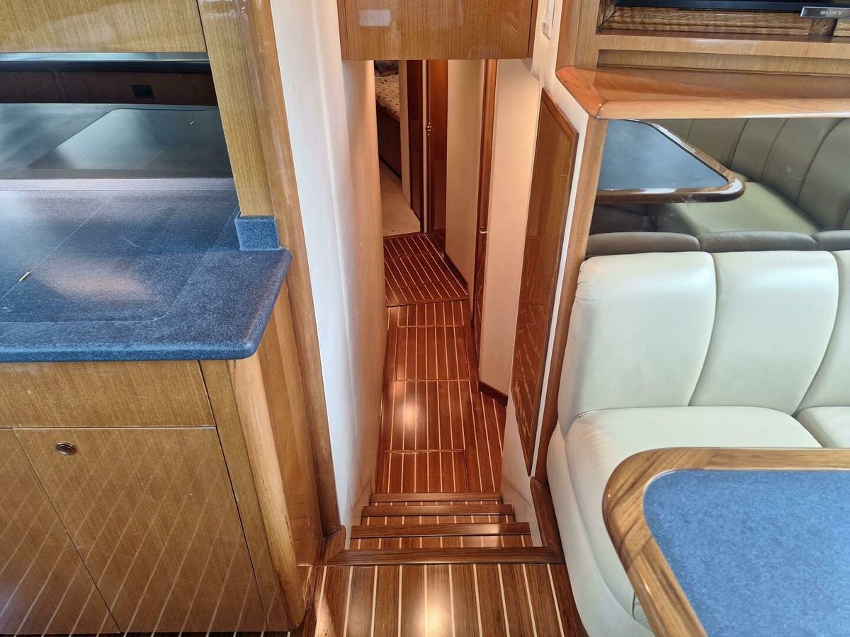 2000 Viking 55 