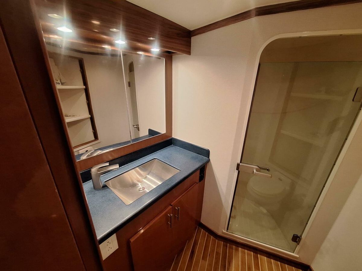 2000 Viking 55 