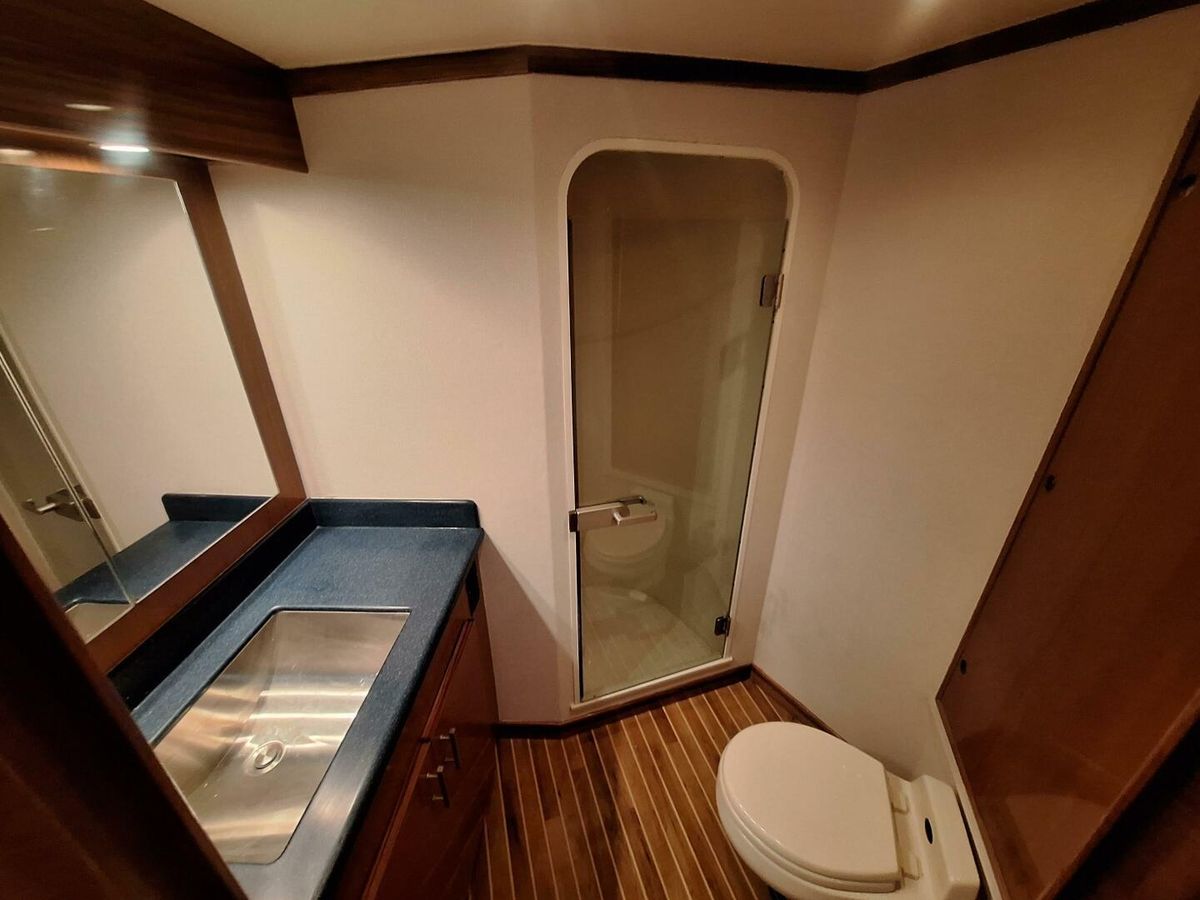 2000 Viking 55 