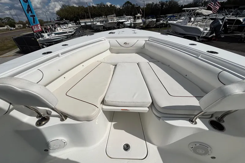  Yacht Photos Pics 2018 Sea Hunt Gamefish 30 Forward Seating boat with spacious white cushioned seating area.