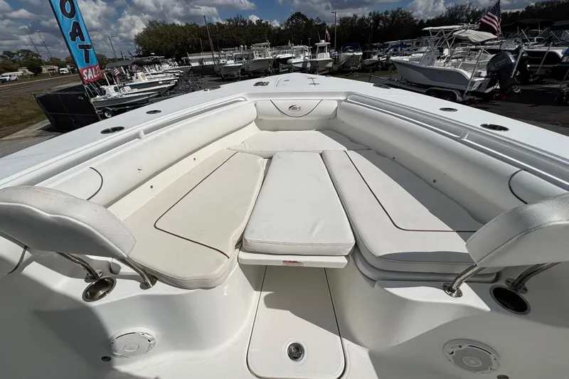  Yacht Photos Pics 2018 Sea Hunt Gamefish 30 Forward Seating boat with spacious white seating area.