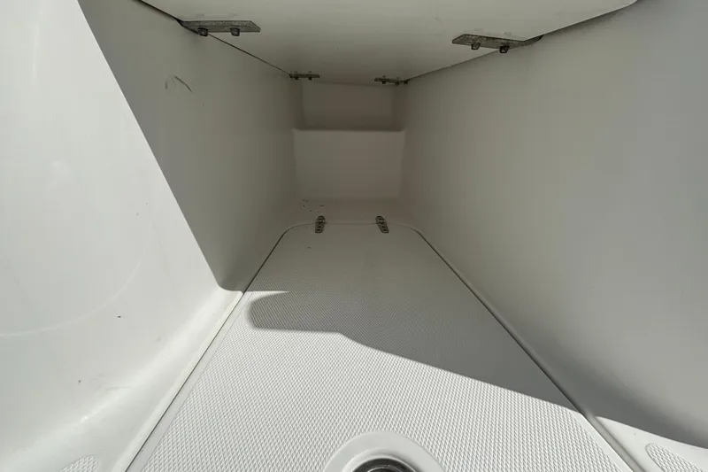  Yacht Photos Pics Interior storage compartment of 2018 Sea Hunt Gamefish 30 Forward Seating boat.